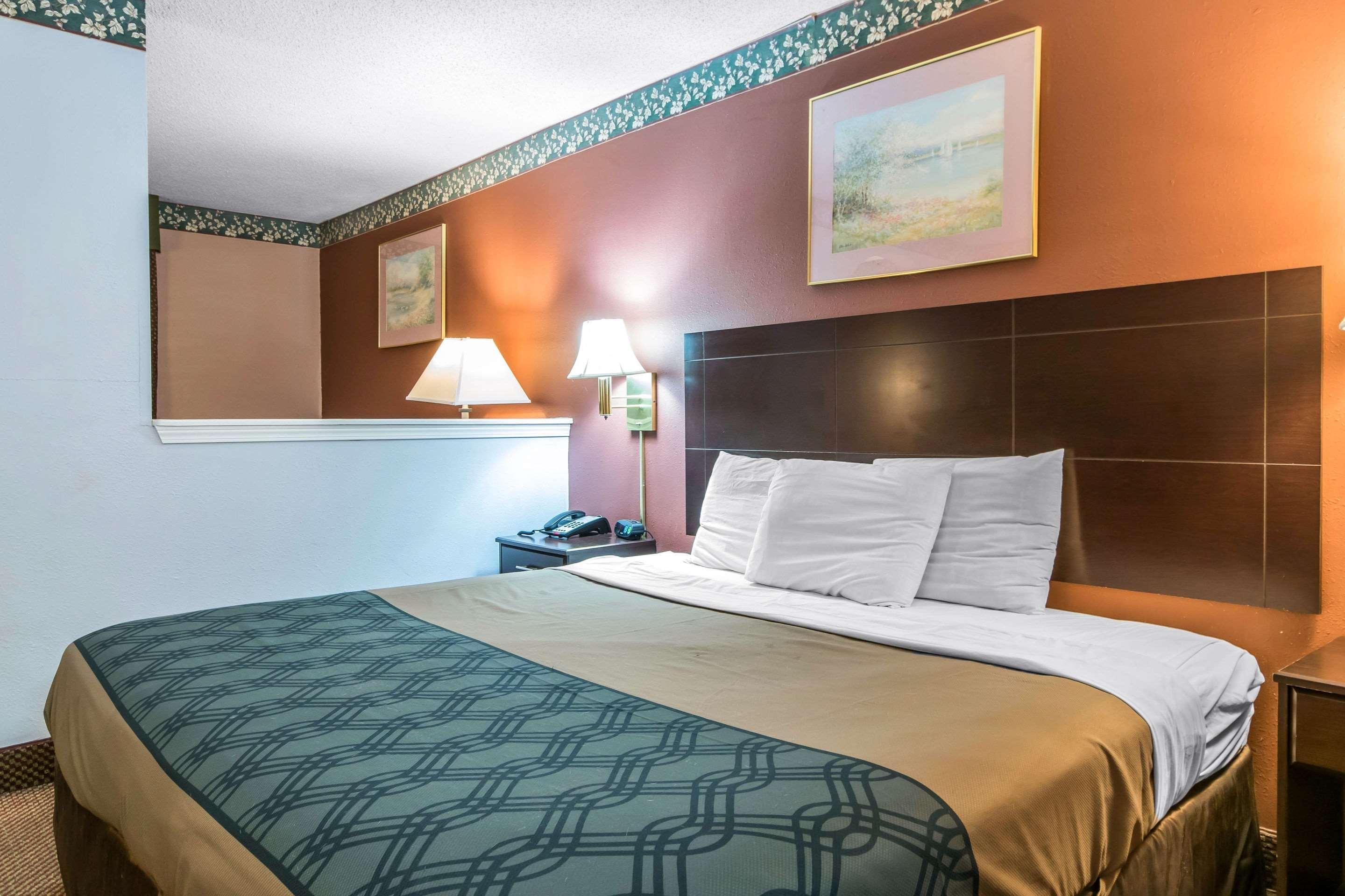 Econo Lodge Inn & Suites I-65 Brooks Buitenkant foto