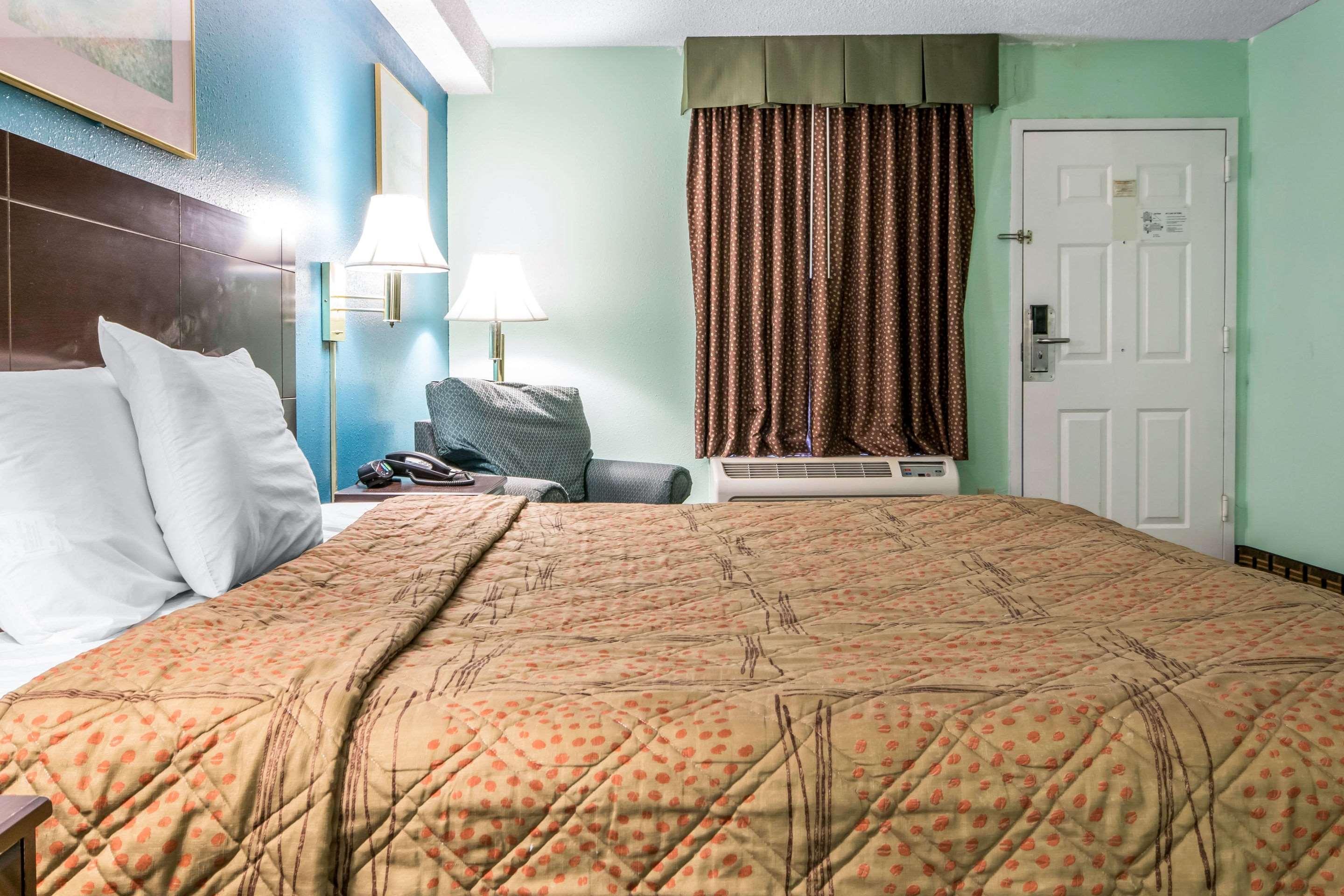 Econo Lodge Inn & Suites I-65 Brooks Buitenkant foto