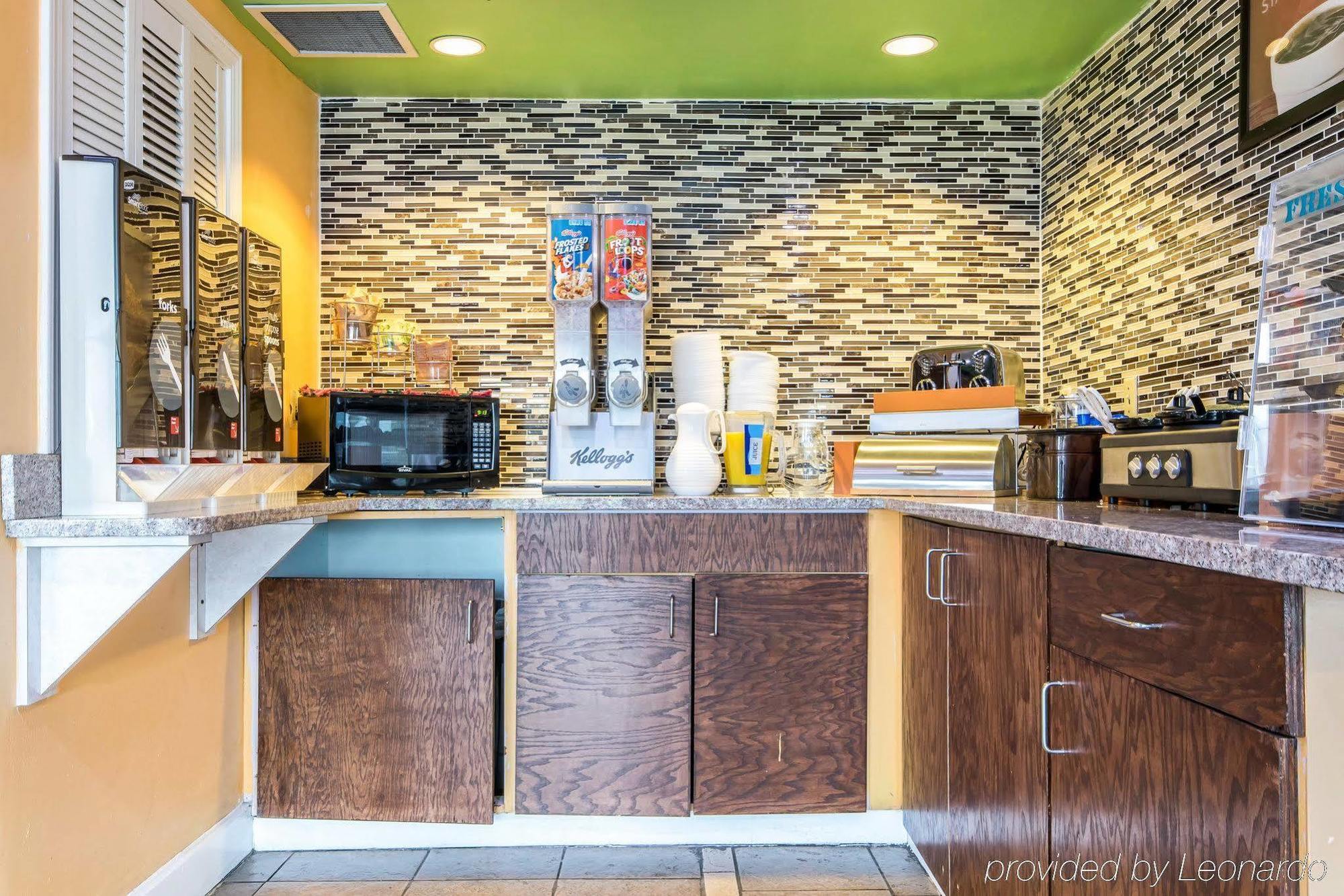 Econo Lodge Inn & Suites I-65 Brooks Buitenkant foto