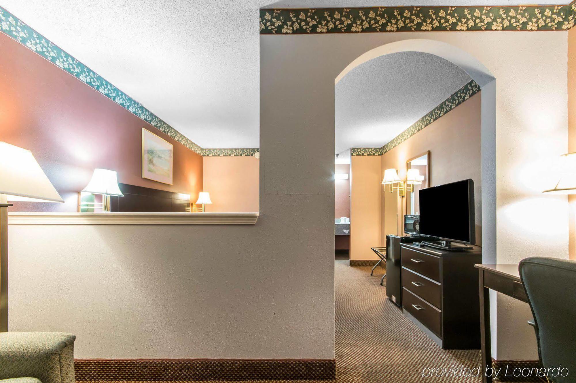 Econo Lodge Inn & Suites I-65 Brooks Buitenkant foto